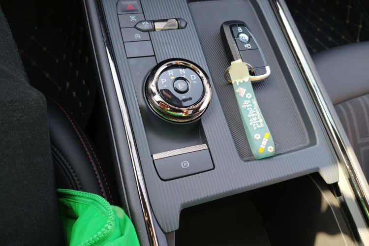 福特 蒙迪欧 2025款 1.5T EcoBoost 舒雅型局部细节18