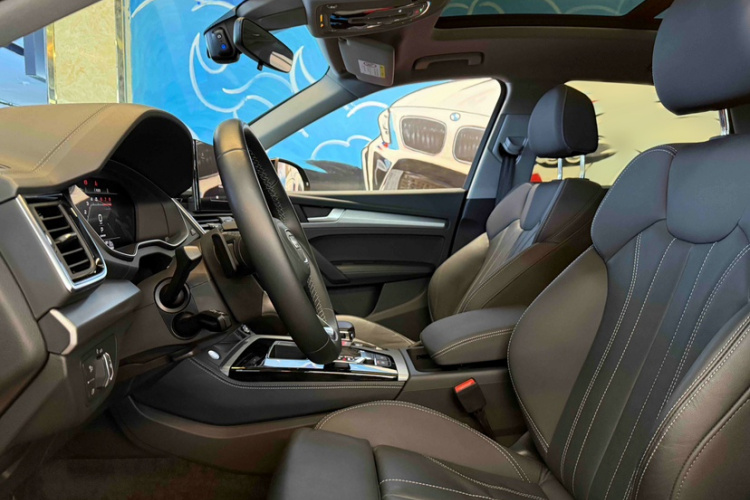 奥迪Q5L 2022款 40T 时尚动感型车身外观6004