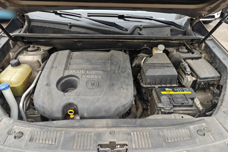 长安CS75 2014款 2.0L 手动豪华型 国IV机舱底盘24