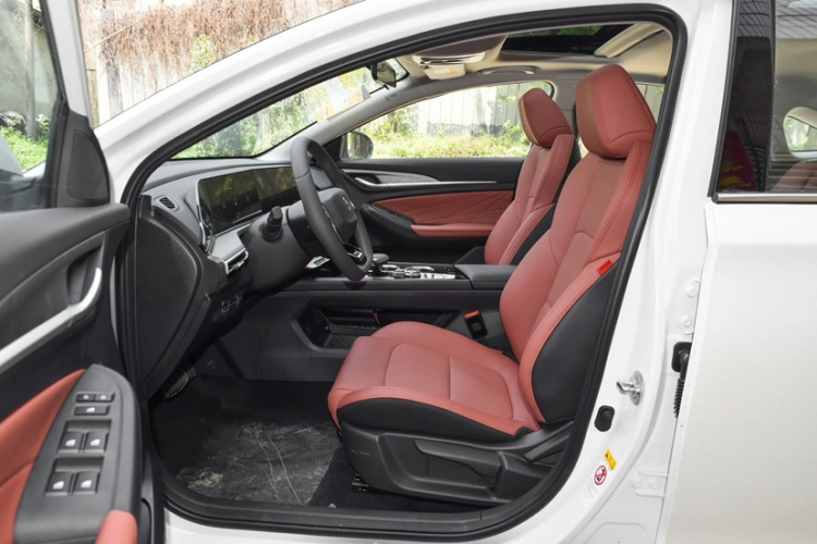 长安 逸动 2025款 PLUS 1.4T 双离合高能版中控内饰7003