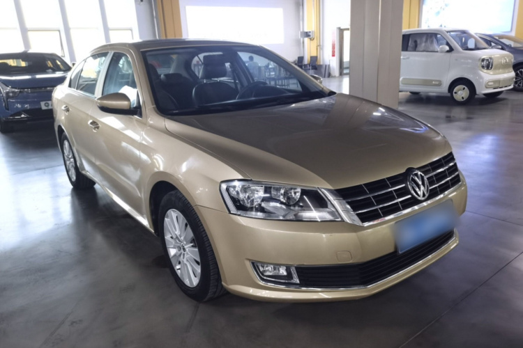 大众 朗逸 2013款 改款 1.4TSI DSG舒适版车身外观3