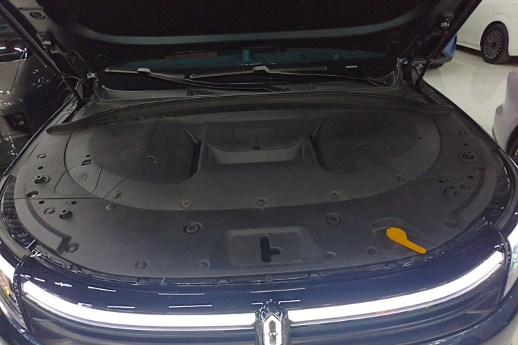 鸿蒙智行 问界M7 2024款 1.5T 智驾四驱Ultra版 6座机舱底盘24