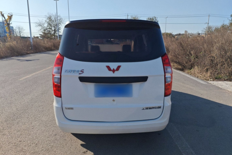 五菱汽车 五菱宏光 2020款 1.2L S基本型国VI LSI车身外观6004