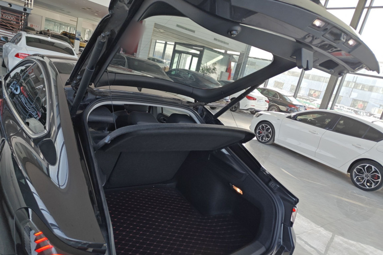 大众 2024款 凌渡L 280TSI DSG酷辣版机舱底盘23