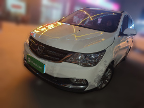 宝骏730 2016款 1.5L 手动舒适型 7座 国V