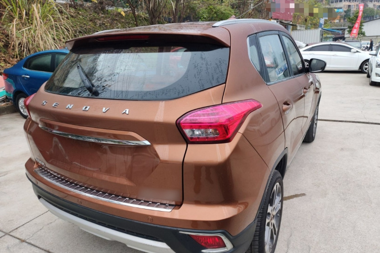 北京汽车 绅宝X35 2016款 1.5L 自动豪华版车身外观7