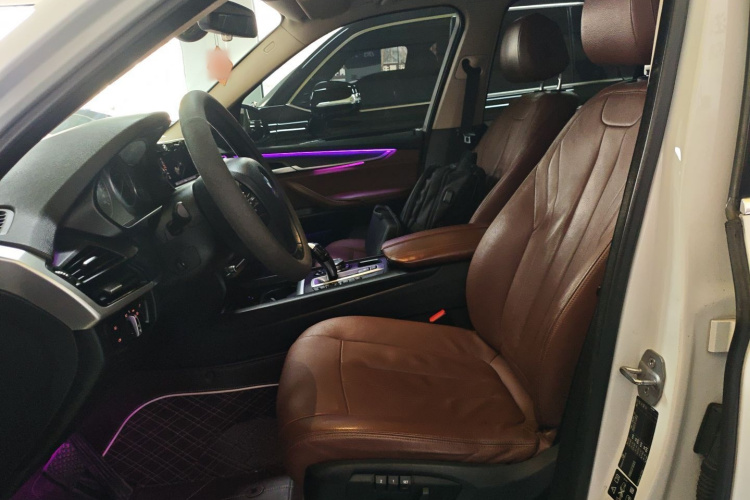 宝马X5(进口) 2015款 xDrive28i中控内饰19