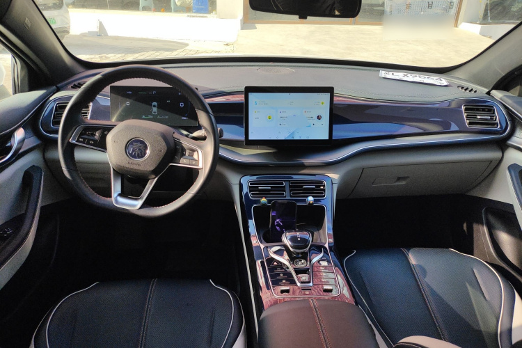 比亚迪 秦PLUS 2023款 冠军版 DM-i 120KM领先型中控内饰12