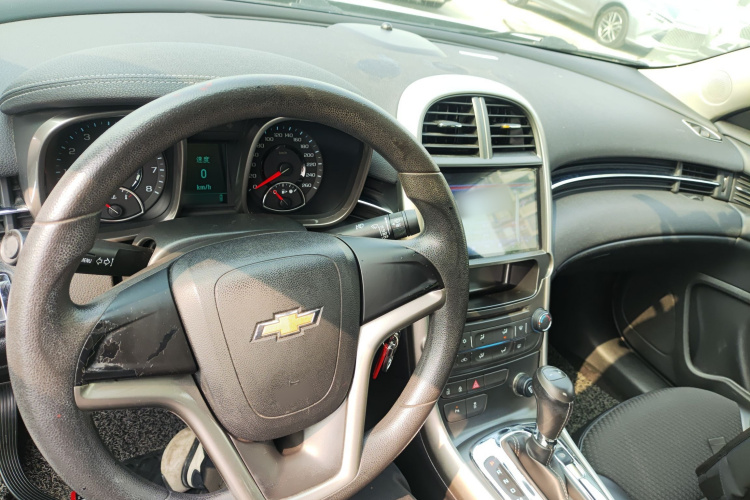 雪佛兰 迈锐宝 2014款 1.6T 自动舒适版中控内饰12