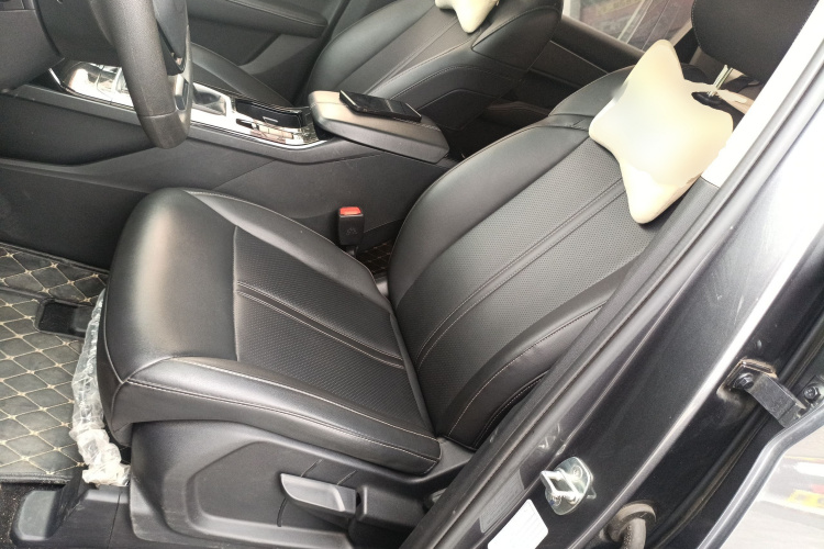 五菱汽车 五菱凯捷 2020款 1.5T CVT尊贵型中控内饰19