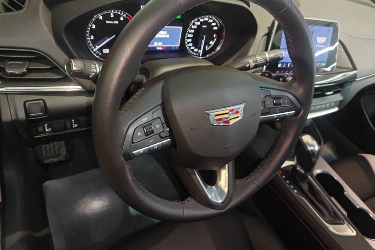 凯迪拉克CT4 2023款 25T 豪华型局部细节13