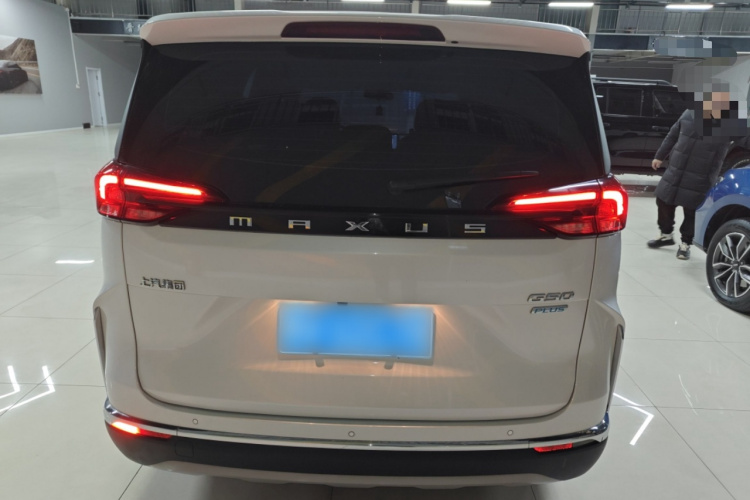 上汽大通MAXUS 大通G50 2023款 PLUS 1.5T 自动适航版车身外观6