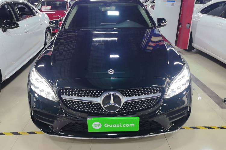 奔驰C级 2020款 改款 C 260 L 运动版车身外观2