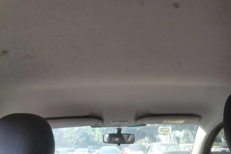 标致301 2014款 1.6L 自动舒适版中控内饰22