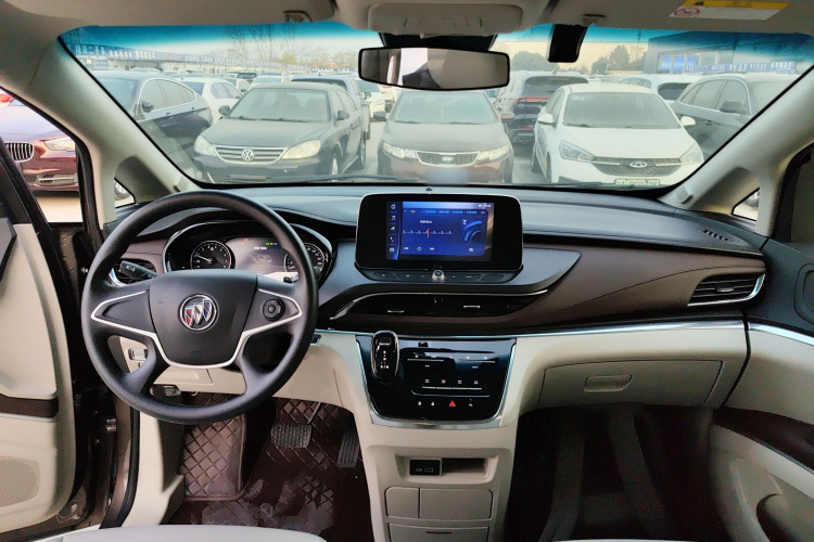 别克GL8 2023款 陆上公务舱 舒适型中控内饰12