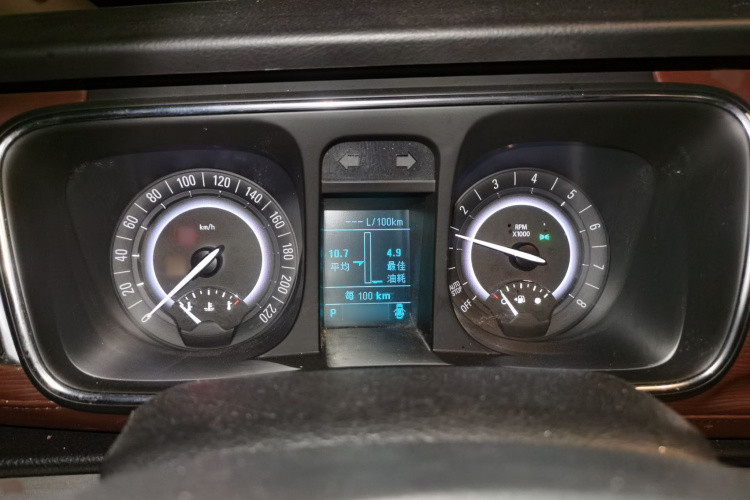 别克GL8 2017款 25S 豪华型 国V局部细节14