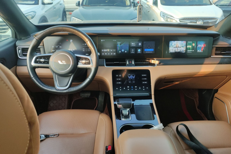 理想汽车 理想ONE 2021款 增程6座版中控内饰12