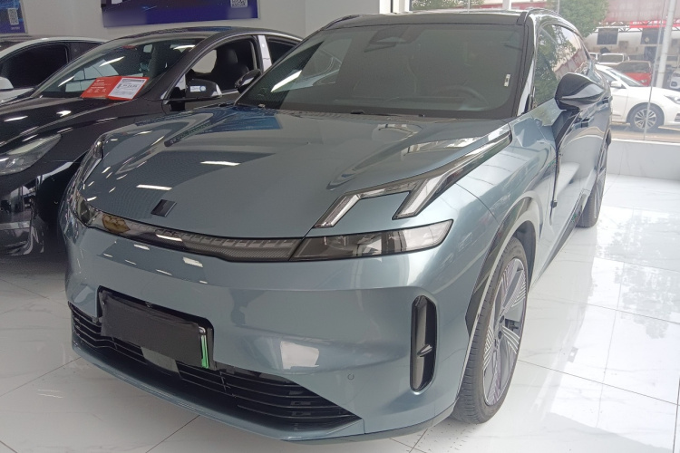 领克08 EM-P 2025款 245km 超长续航Halo车身外观1