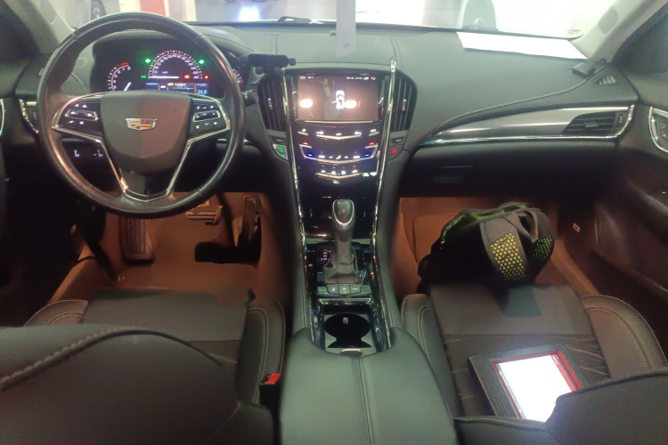 凯迪拉克ATS-L 2017款 28T 技术型中控内饰7002
