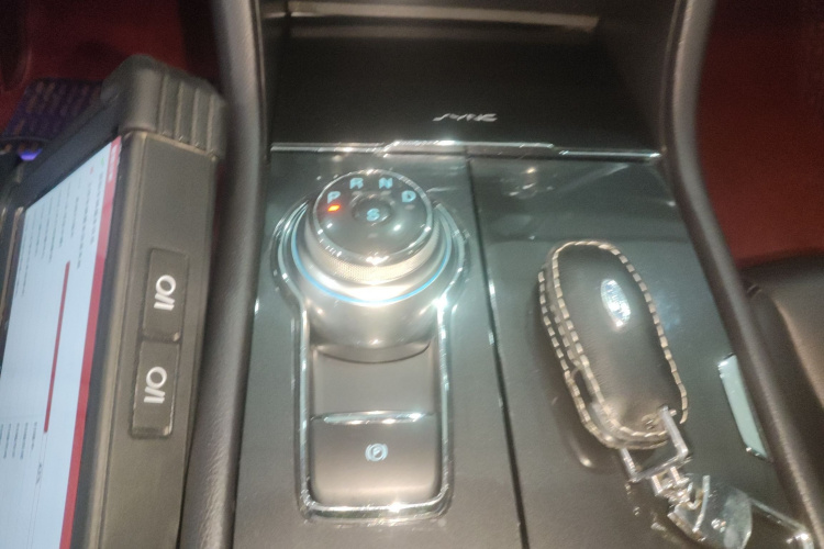 福特 金牛座 2017款 改款 EcoBoost 245 时尚型局部细节18