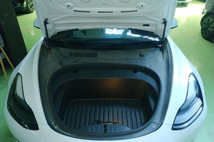 特斯拉 Model 3 2021款 标准续航后驱升级版局部细节24