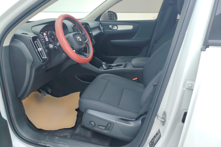 沃尔沃XC40 2021款 T3 智行时尚版中控内饰19