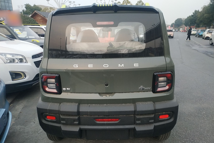 吉利银河 2025款 210km 熊猫骑士车身外观6004