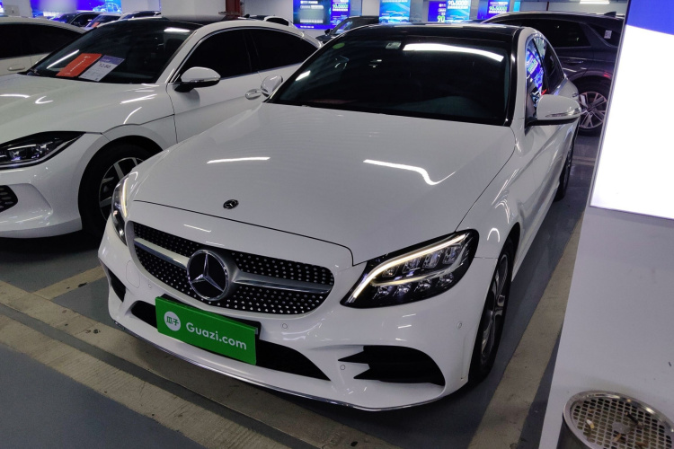 奔驰C级 2021款 C 260 L 运动版车身外观1