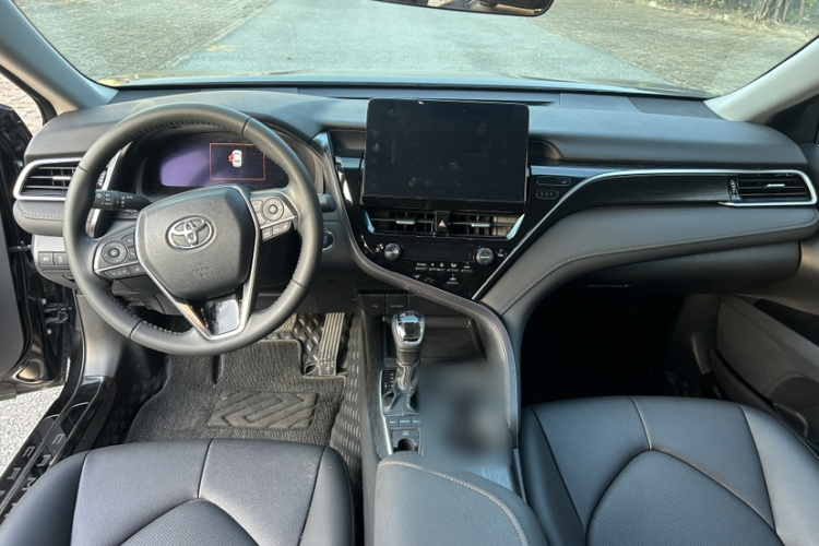 丰田 凯美瑞 2023款 2.5G 豪华版中控内饰7004