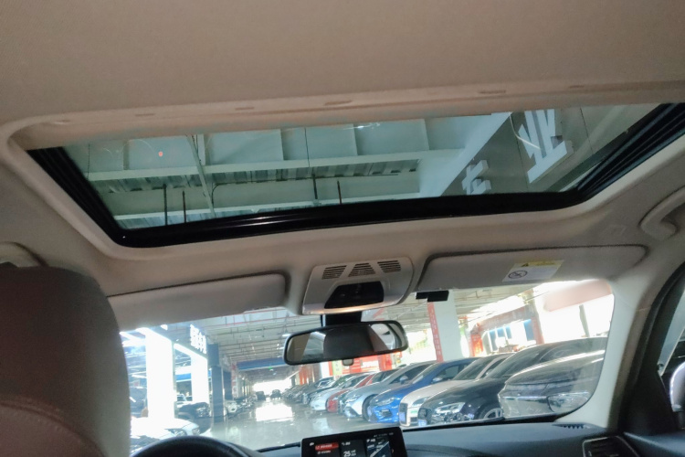 宝马3系 2019款 320Li 时尚型局部细节22