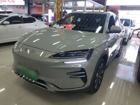 比亚迪 宋PLUS新能源 2025款 EV 智驾版 520km 尊贵型