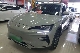 比亚迪 宋PLUS新能源 2025款 EV 智驾版 520km 尊贵型