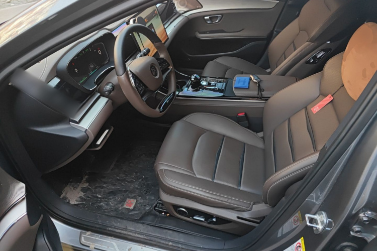 比亚迪 汉 2020款 EV 超长续航版豪华型中控内饰19