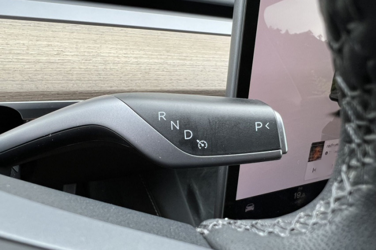 特斯拉 Model Y 2022款 长续航全轮驱动版局部细节18