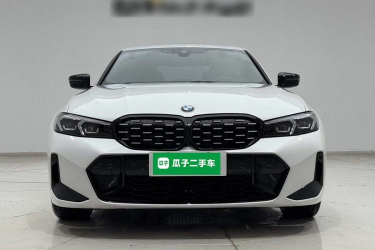 宝马3系 2024款 325i M运动曜夜套装车身外观6001