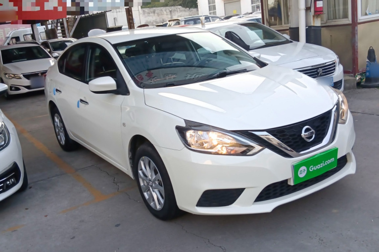 日产 轩逸 2022款 经典 1.6XE CVT舒适版车身外观3