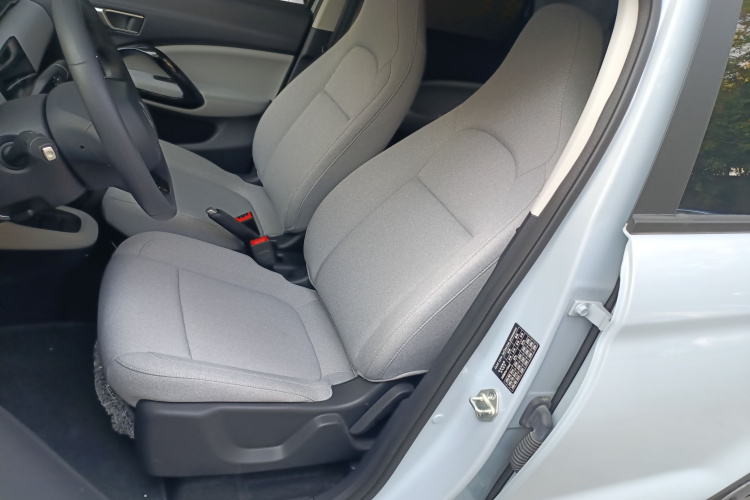 零跑汽车 零跑T03 2023款 200轻享版中控内饰19