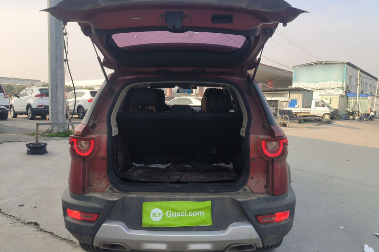 北京BJ20 2016款 1.5T CVT豪华型机舱底盘23