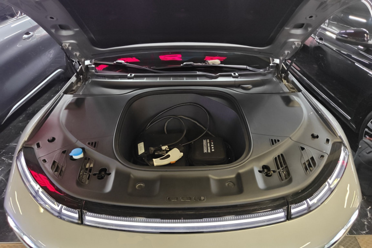 小鹏P7 2022款 480E局部细节24