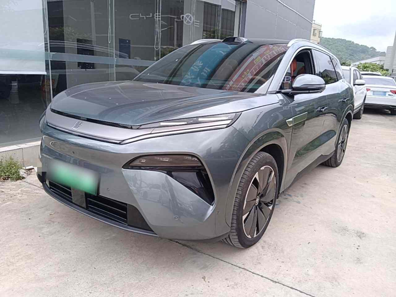 比亚迪 唐L 2025款 EV 600KM四驱激光雷达旗舰型(2)