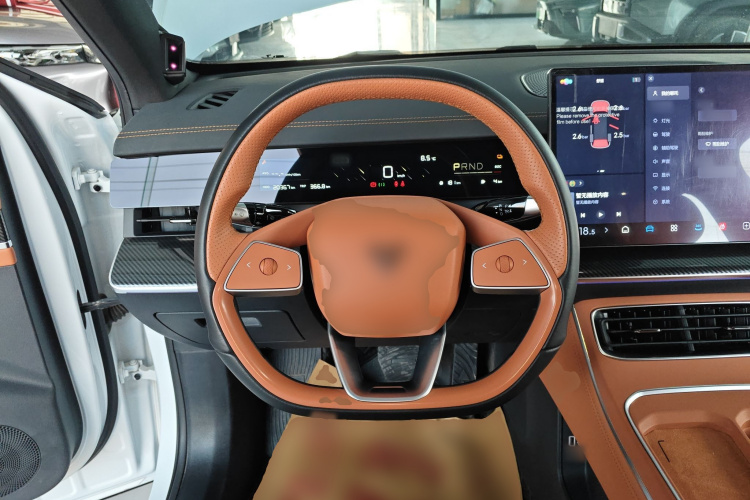 哪吒汽车 哪吒L 2024款 增程 220 闪充版局部细节13