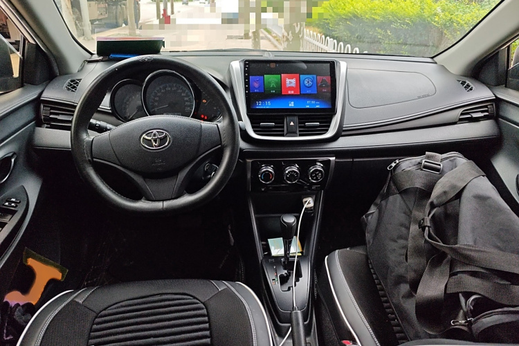 丰田 YARiS L 致炫 2016款 改款 1.5E CVT魅动版中控内饰7002