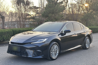 丰田 凯美瑞 2024款  双擎 2.0HG 尊贵版