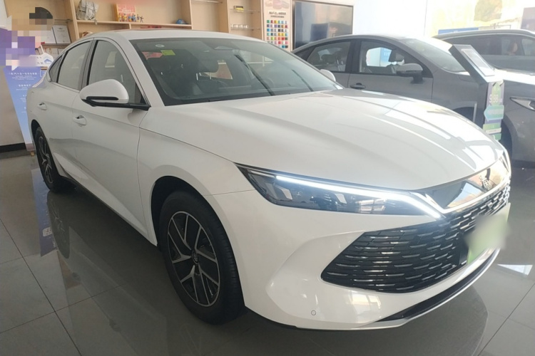 比亚迪 秦L 2024款 DM-i 120KM超越型车身外观6002