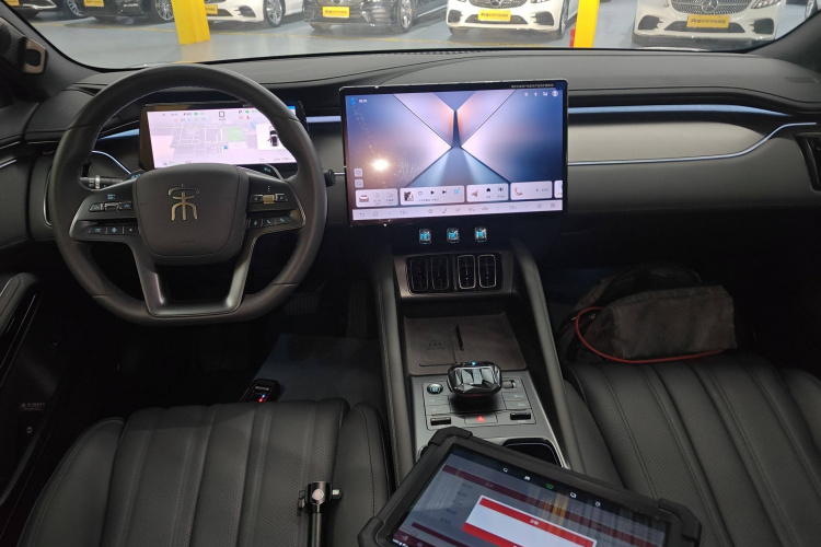 比亚迪 宋L EV 2025款 智驾版 662km 激光雷达卓越型中控内饰7002