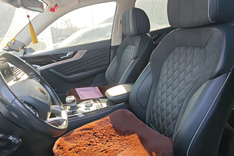 红旗HS5 2019款 2.0T 智联旗享版中控内饰19