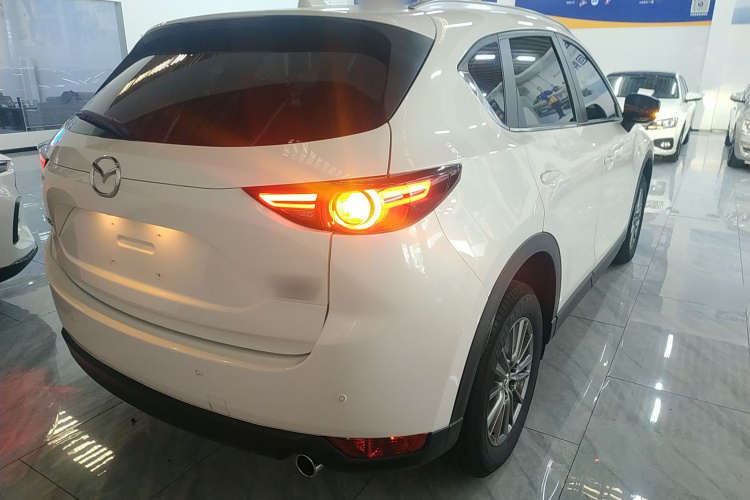 马自达CX-5 2020款 改款 2.0L 自动两驱智慧型车身外观7
