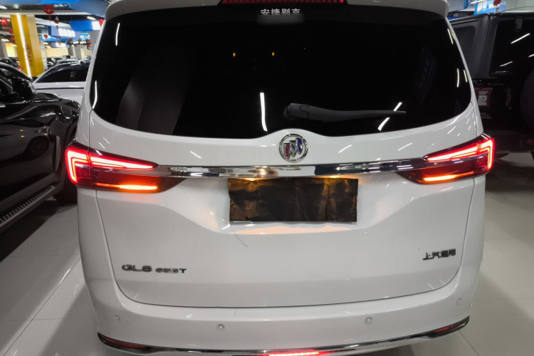 别克GL8 2023款 陆上公务舱 652T 豪华型车身外观6004