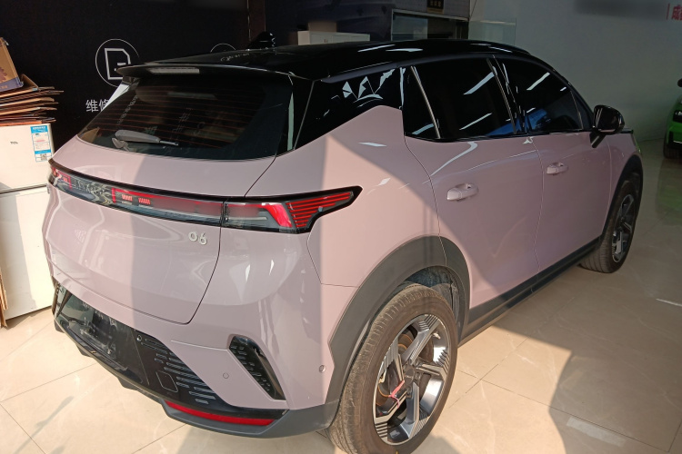 领克06 2025款 Shero 1.5T 紫色特别版车身外观6005