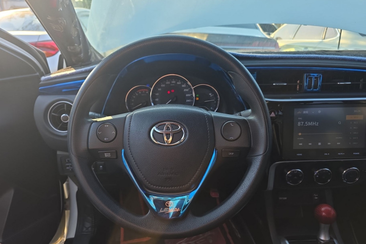 丰田 雷凌 2017款 改款 185T CVT精英版 国V局部细节13